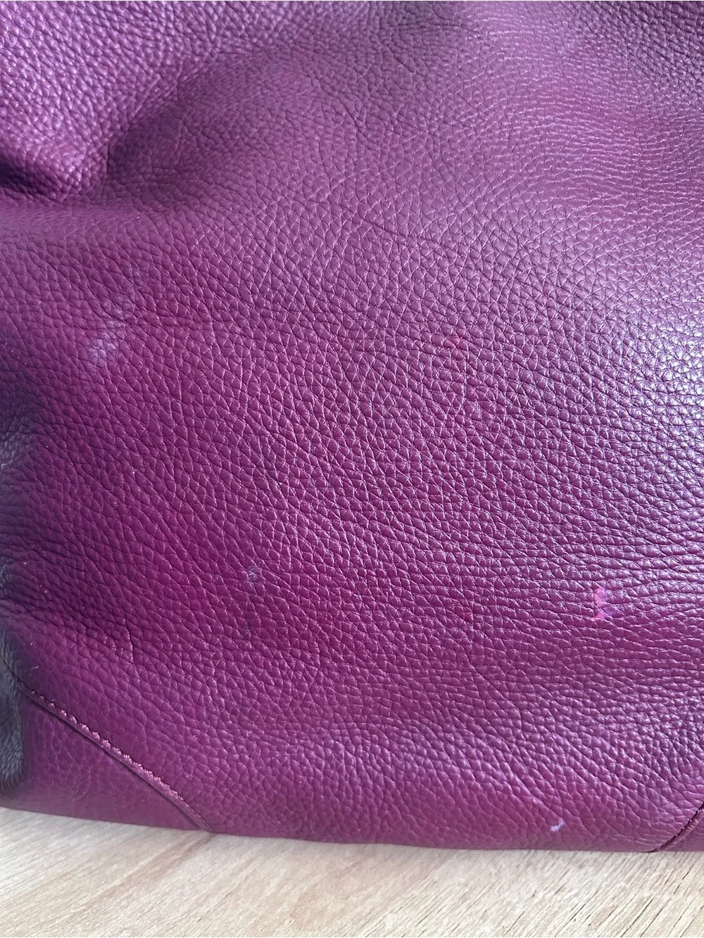 Tory Burch Hobo Shoulder Handbag Gold Detail burgundy